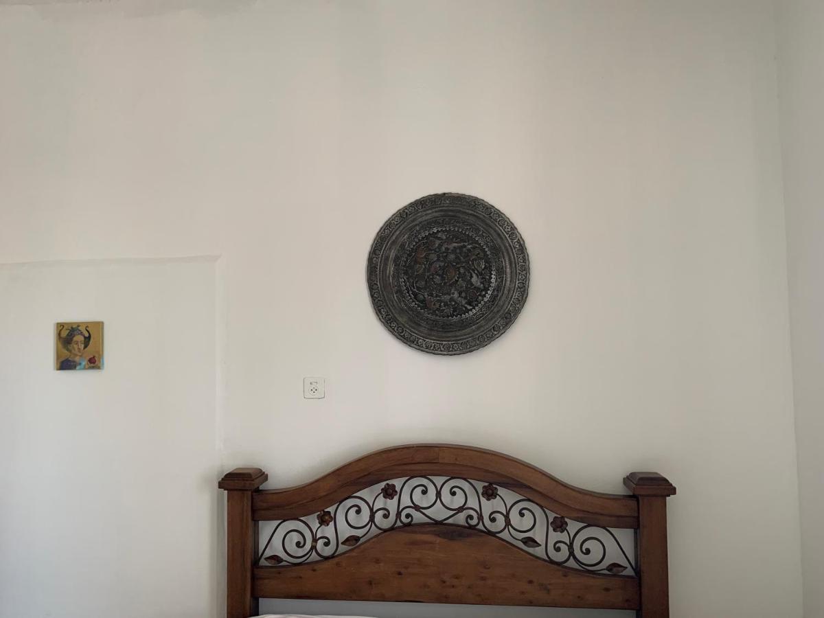 בית האבן העתיק מ-1885 עם מגונית פרטית בחצר Rosh Pinna Esterno foto