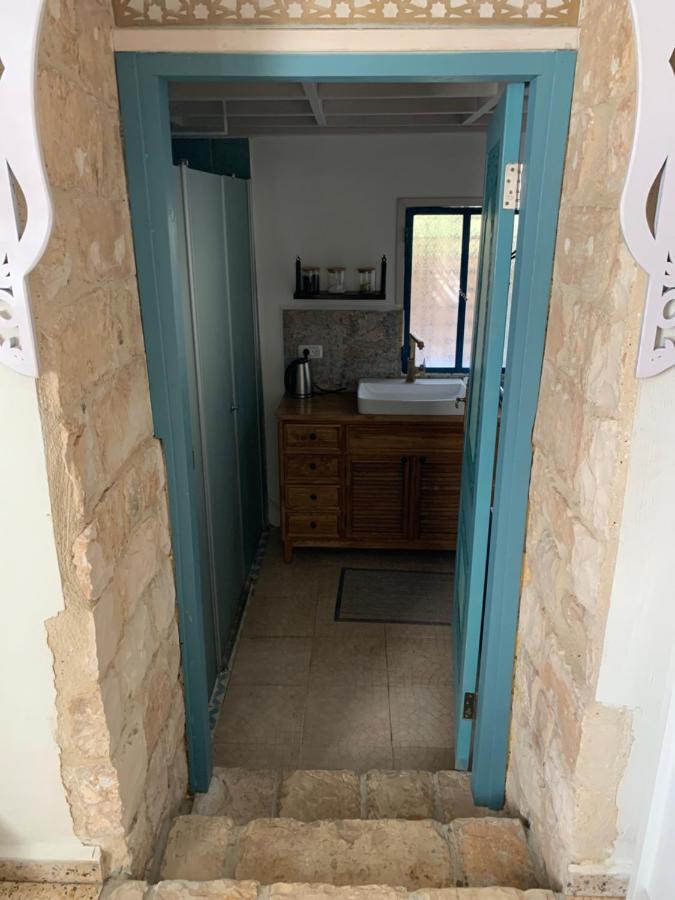 בית האבן העתיק מ-1885 עם מגונית פרטית בחצר Rosh Pinna Esterno foto