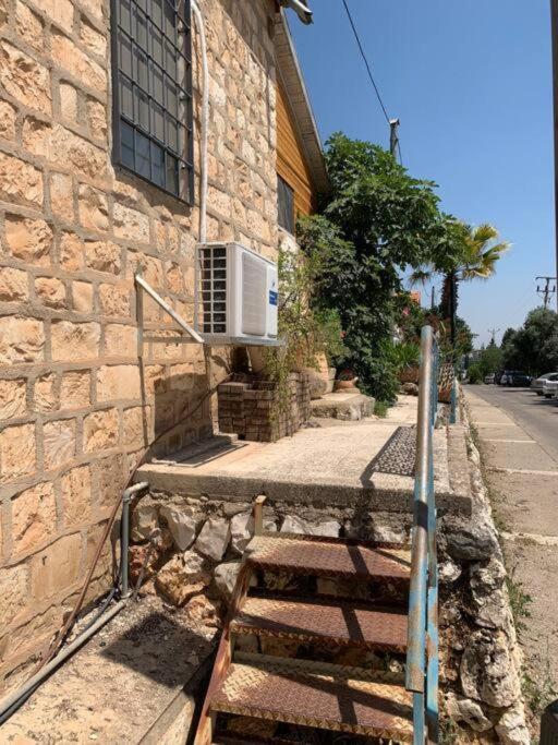 בית האבן העתיק מ-1885 עם מגונית פרטית בחצר Rosh Pinna Esterno foto